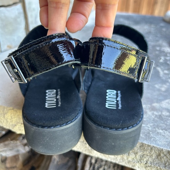 Munro Black Nordstrom Sandals Sleek Slingback Design  Sz-10M. R - Picture 5 of 14